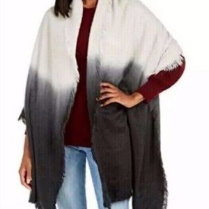 (NWT) DKNY Women's Grey Fuzzy Woven Ombre Oversized Scarf/Wrap/Shawl OS